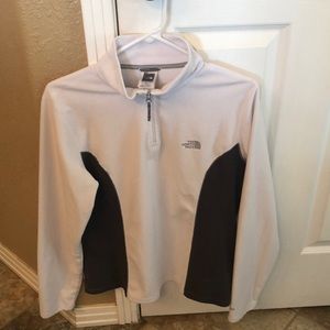 Women’s North Face 1/4 zip Fleece